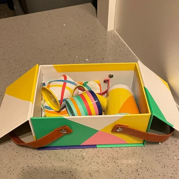 Lovevery Picnic Set - Picture 4 of 5